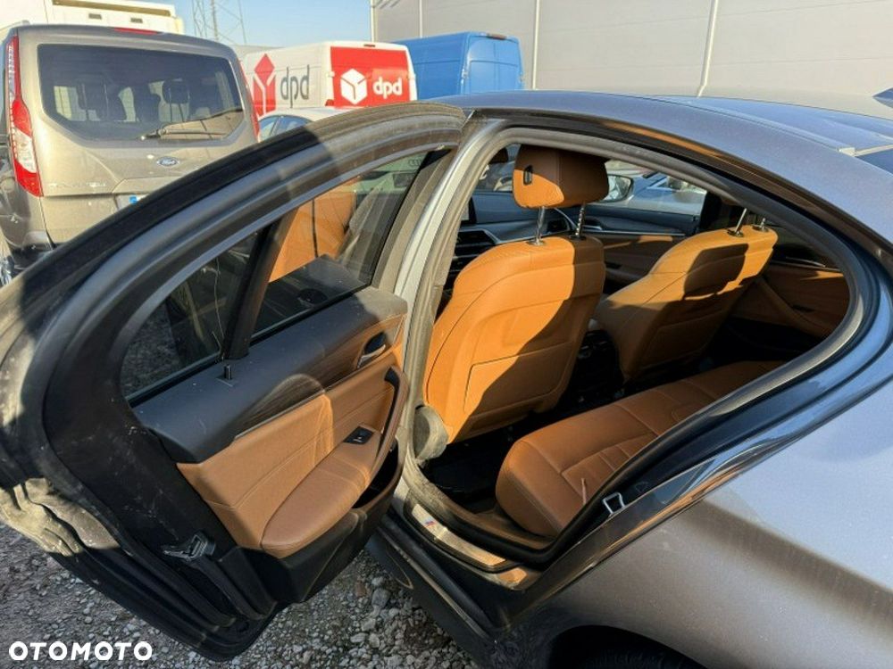 BMW Seria 5 - 18