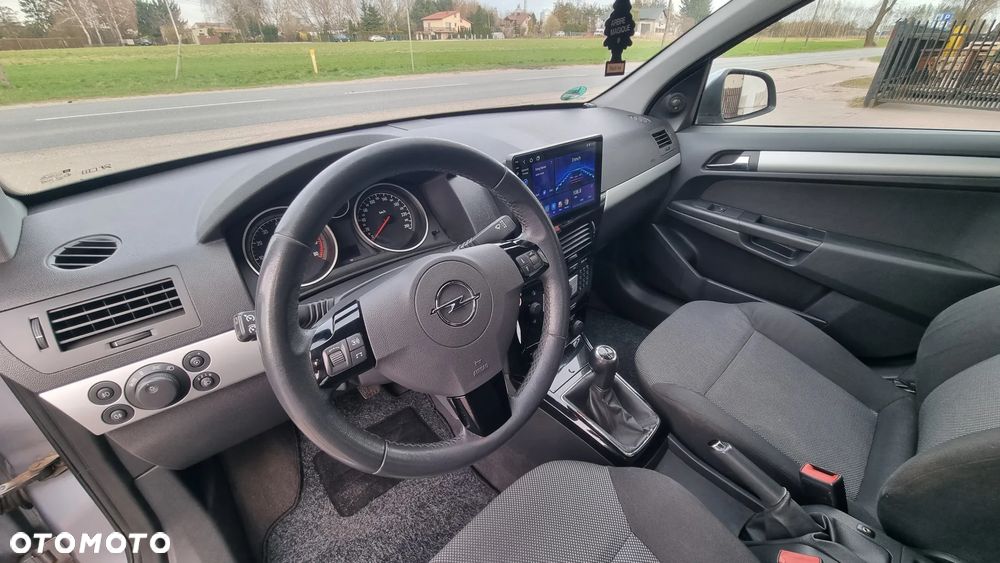 Opel Astra 1.6 Sport - 13