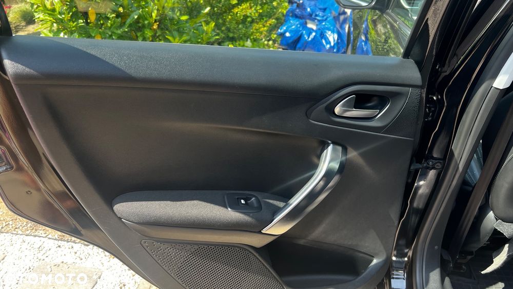Peugeot 2008 BlueHDi FAP 120 STOP & START Allure - 15