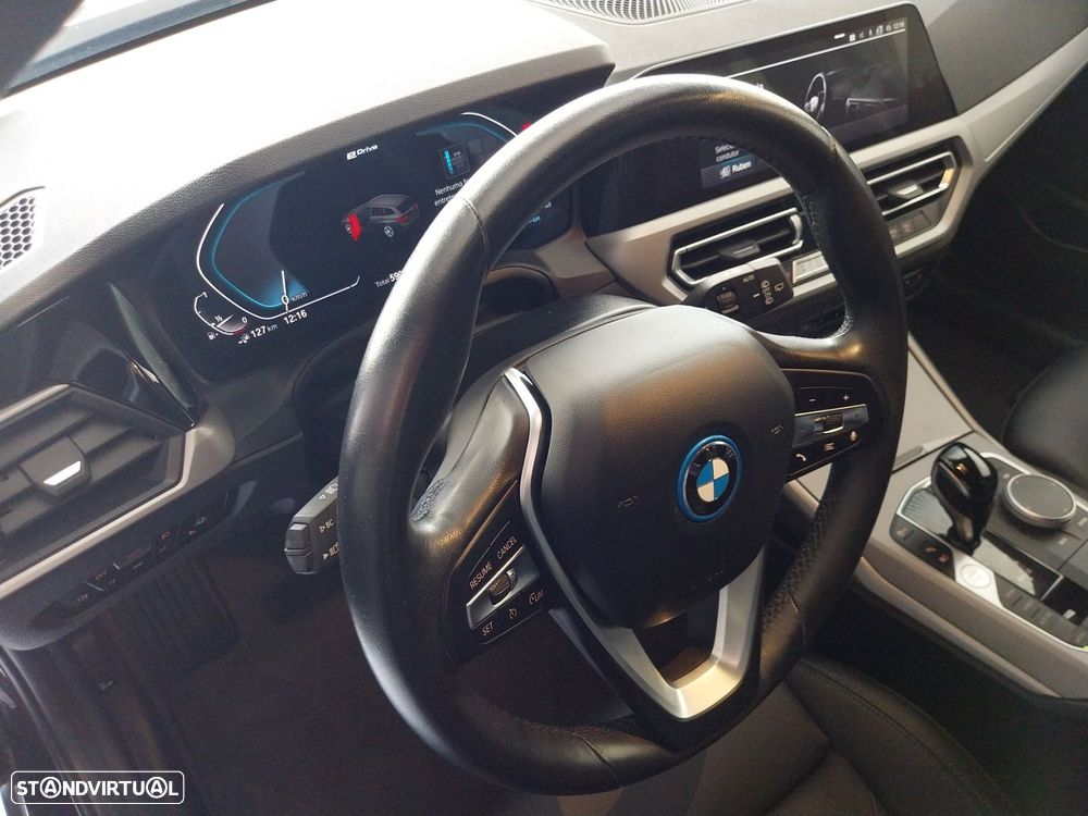BMW 320 e Line Luxury Auto - 10