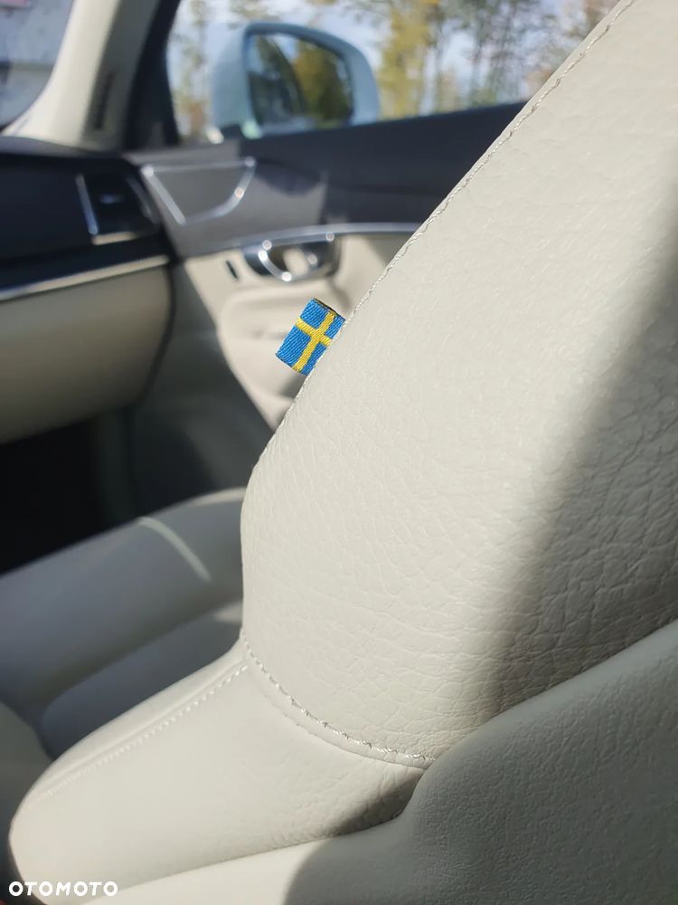 Volvo XC 90 T6 AWD Momentum Pro 7os - 16