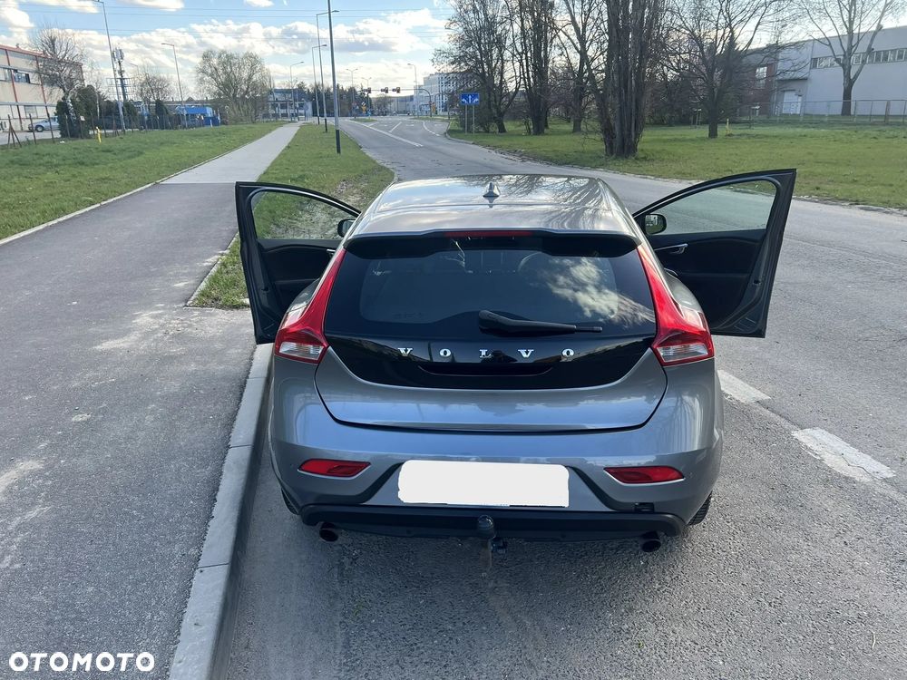 Volvo V40 D4 Summum - 8