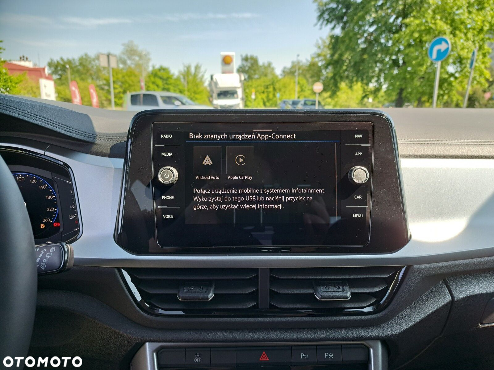 Volkswagen T-Roc 1.5 TSI Life Plus DSG - 26