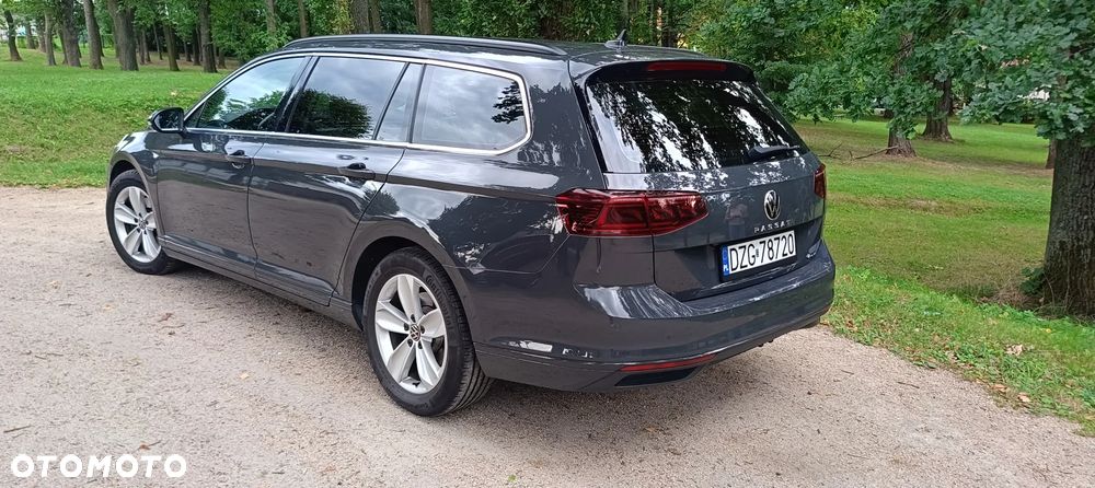 Volkswagen Passat - 5