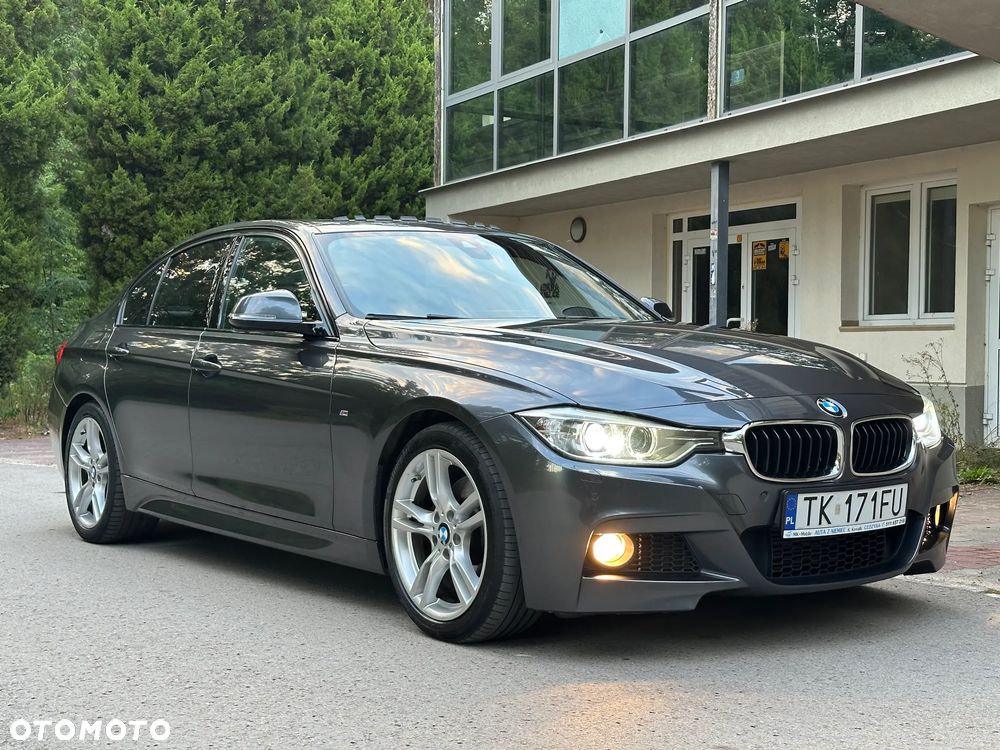 BMW Seria 3 325d M Sport - 8