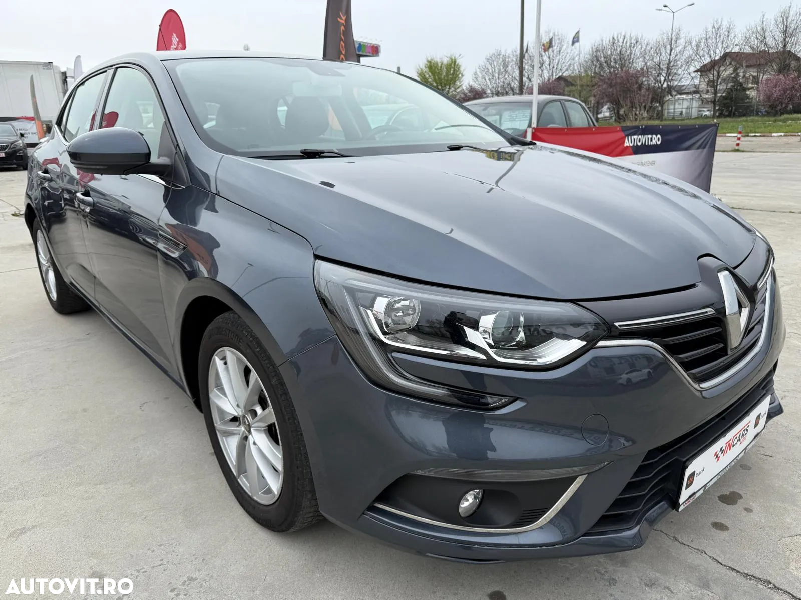 Renault Megane Blue dCi 116 EDC Intens - 12