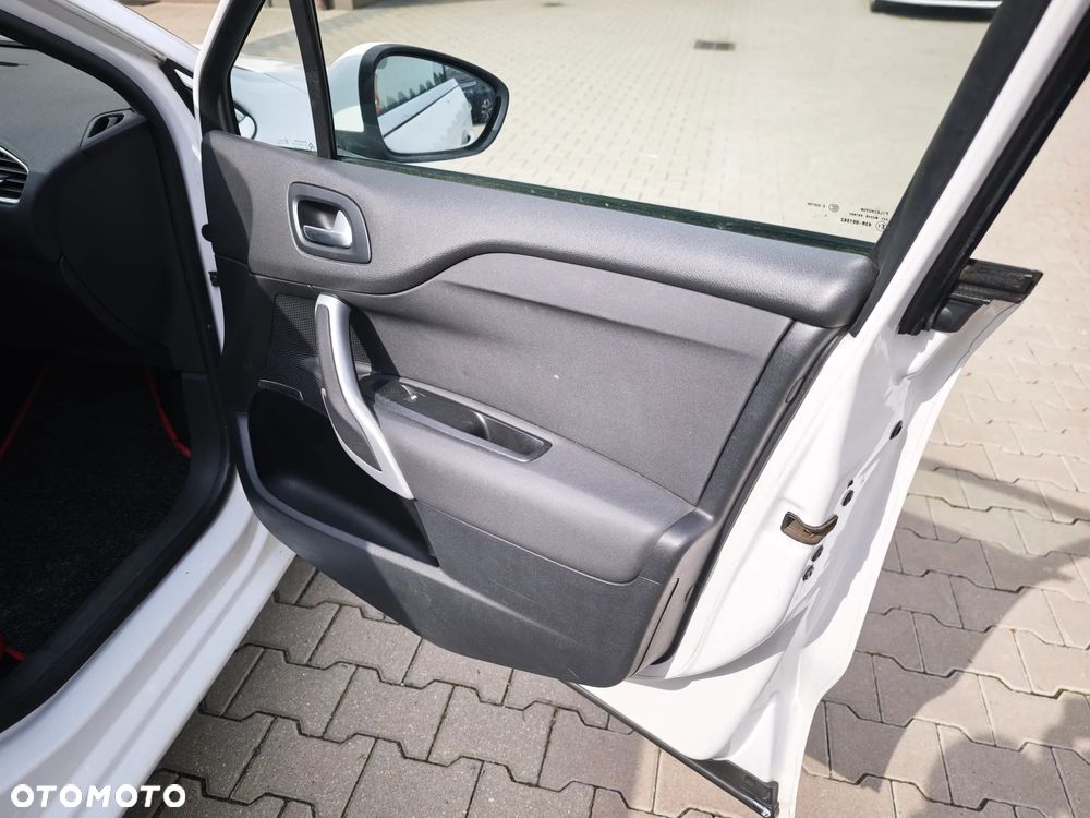 Citroën DS4 HDi 110 Chic - 12