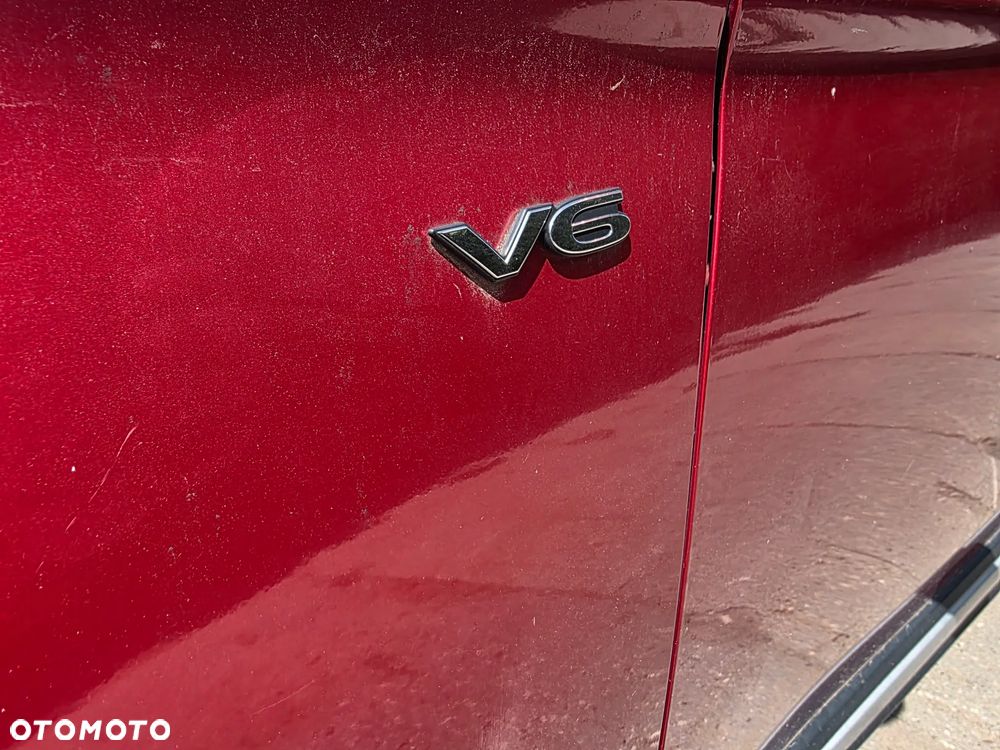 Mitsubishi Outlander - 4