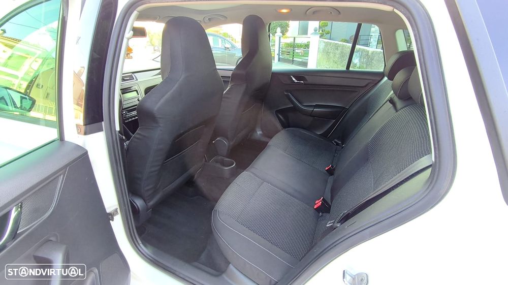 Skoda Rapid 1.6 TDI Elegance - 14