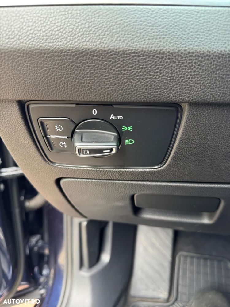 Volkswagen Passat Variant 2.0 TDI DSG Highline - 29