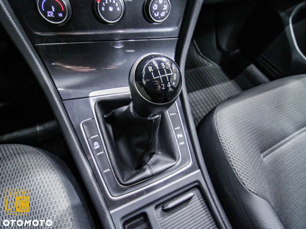 Volkswagen Golf Variant 1.6 TDI BMT Comfortline - 24