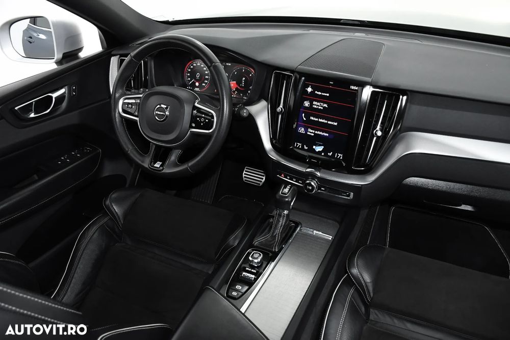 Volvo XC 60 D4 AWD Geartronic RDesign - 4