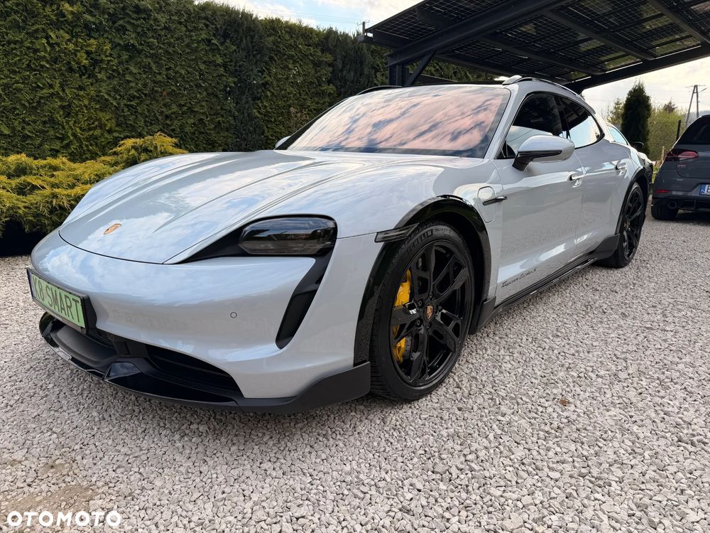 Porsche Taycan - 2