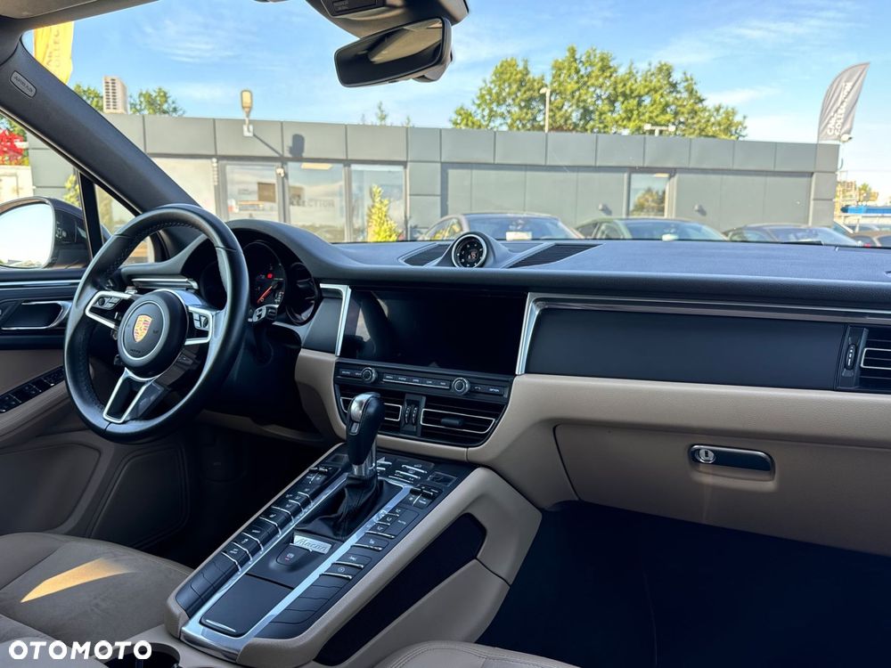 Porsche Macan - 14