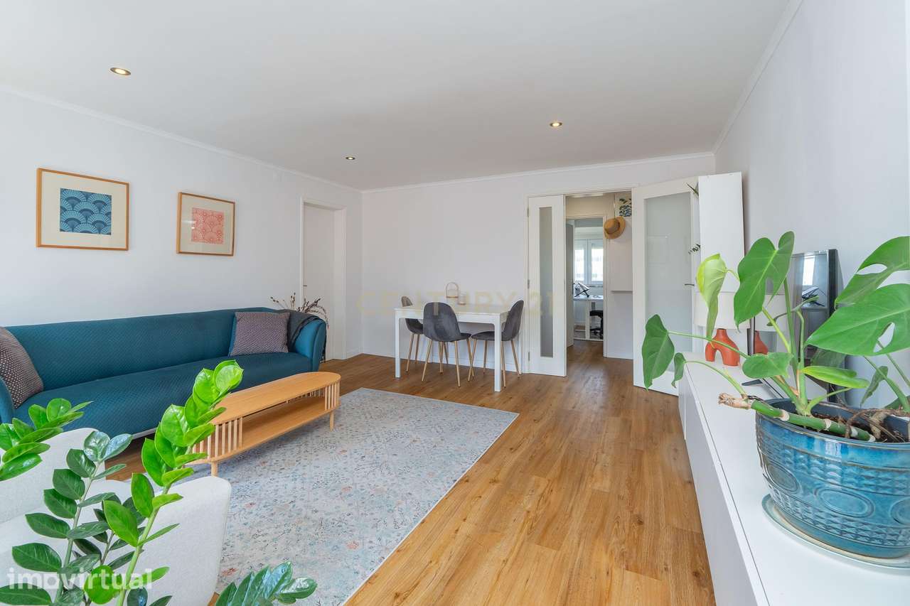 Apartamento T2 Renovado Onde Lisboa Entra Pela Janela - São Vicente - Grande imagem: 3/21
