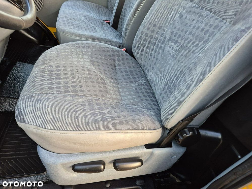 Ford Transit - 13