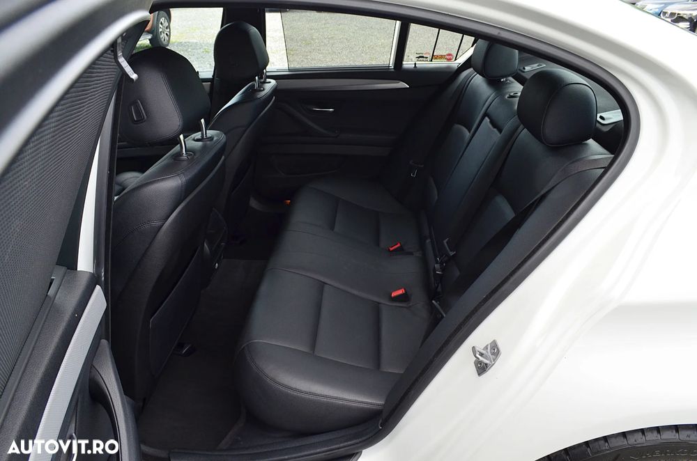 BMW Seria 5 520d xDrive Aut. - 28