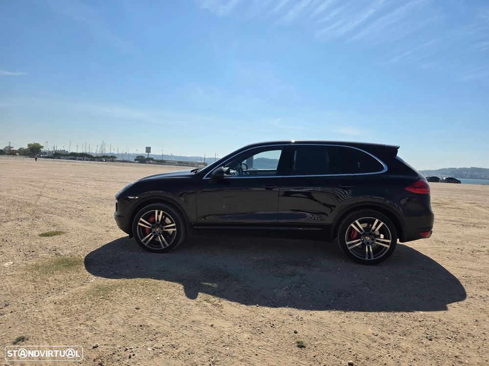 Porsche Cayenne Turbo Tiptronic S - 50