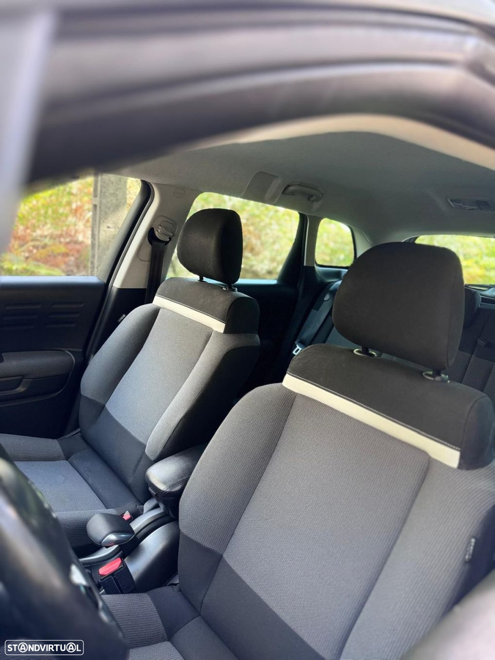 Citroën C3 Aircross 1.2 PureTech Shine - 18