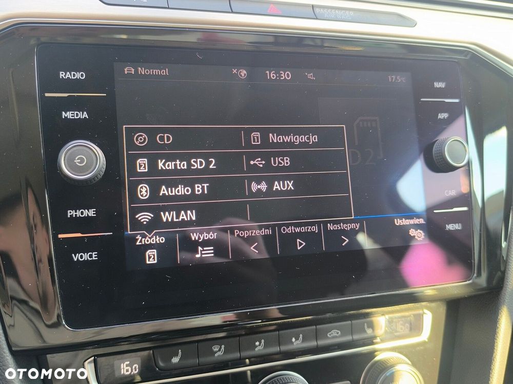 Volkswagen Passat - 22