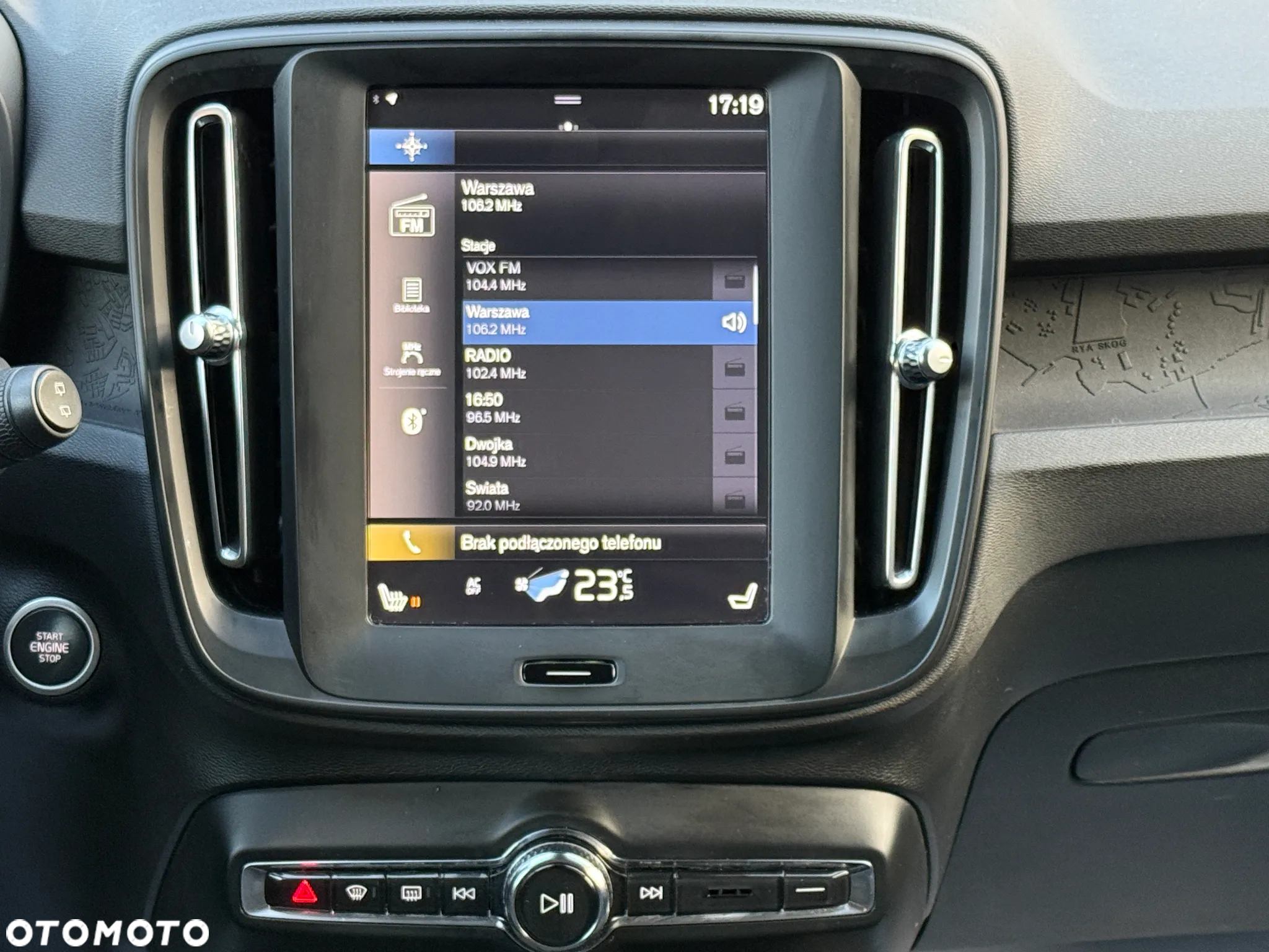 Volvo XC 40 T3 Momentum Pro - 10