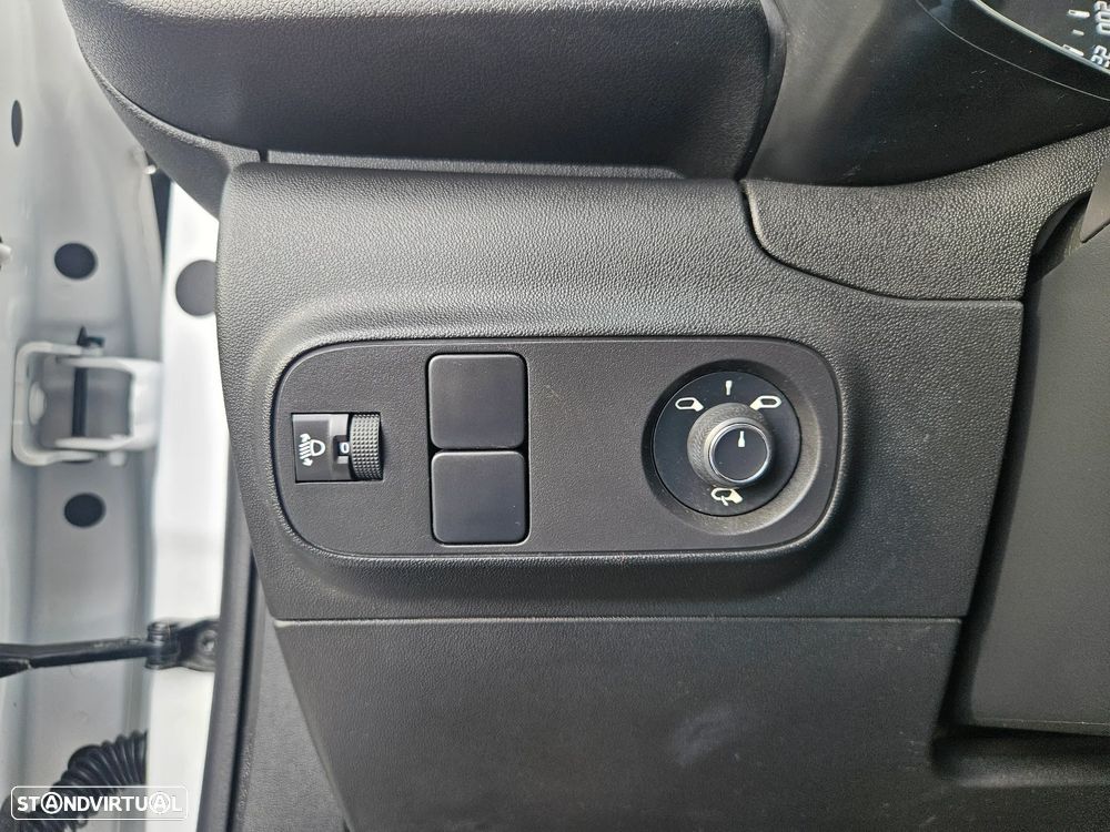 Citroën C3 1.2 PureTech C-Series - 34