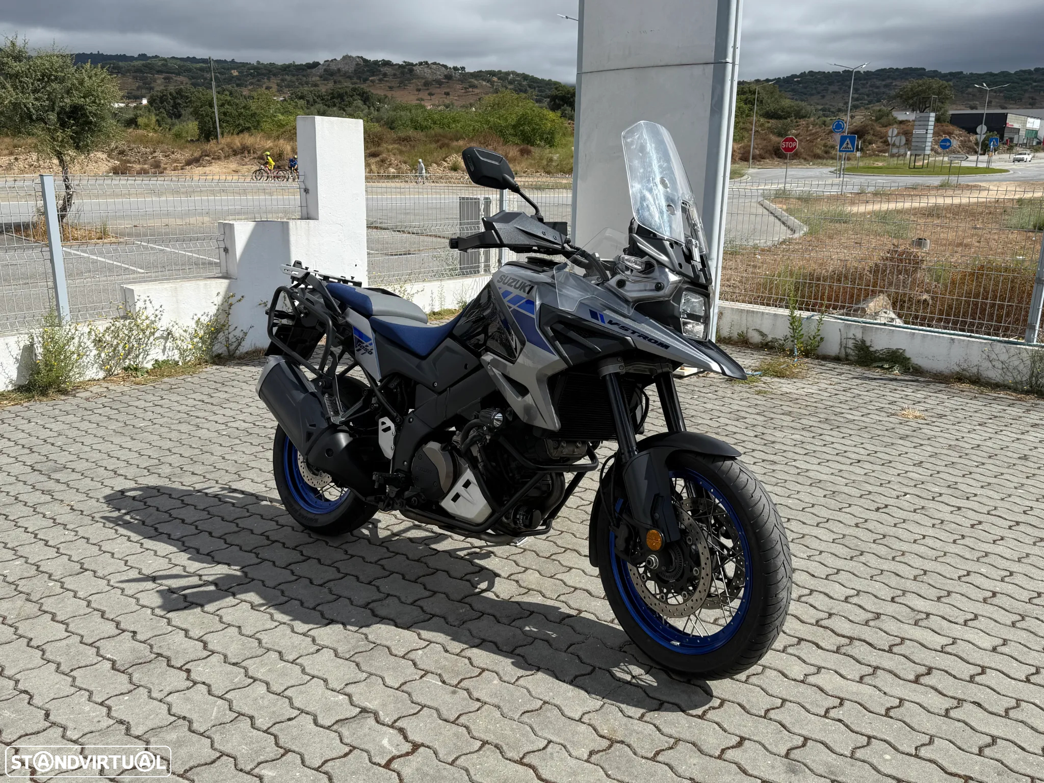 Suzuki DL DL V-Strom 1050 XT - 7