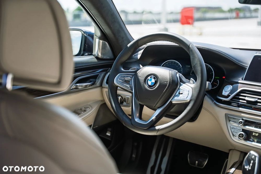 BMW Seria 7 730d sport - 20
