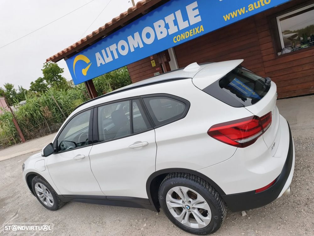 BMW X1 25 e xDrive Corporate Edition - 4