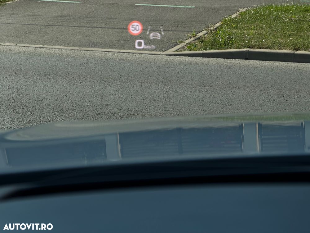 Audi Q8 - 34