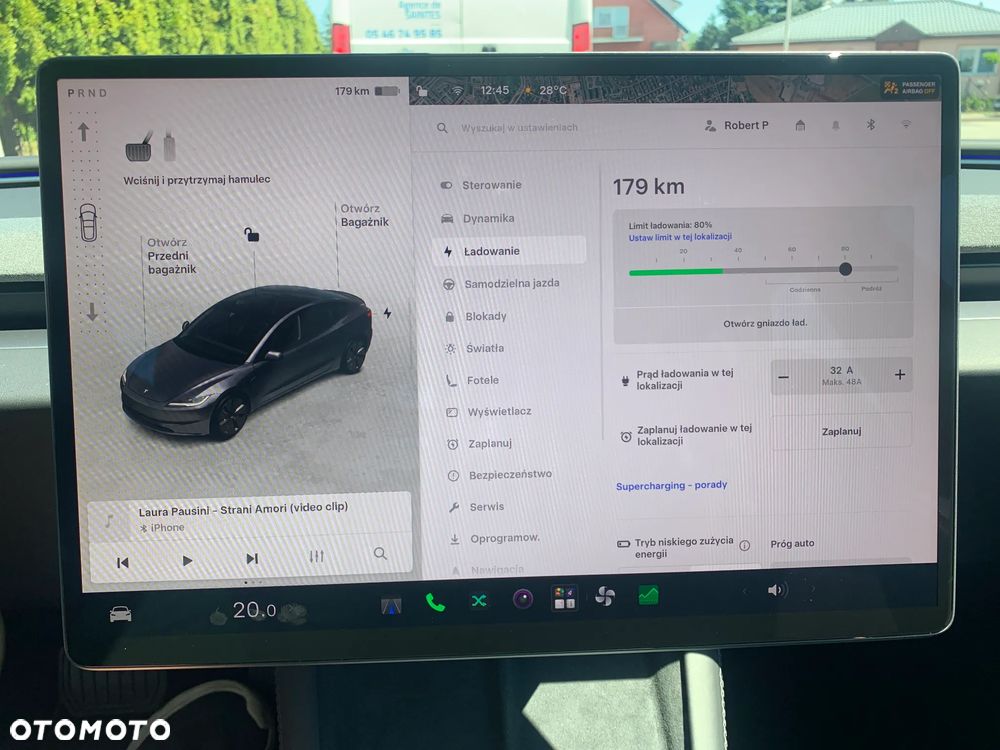 Tesla Model 3 AWD - 29