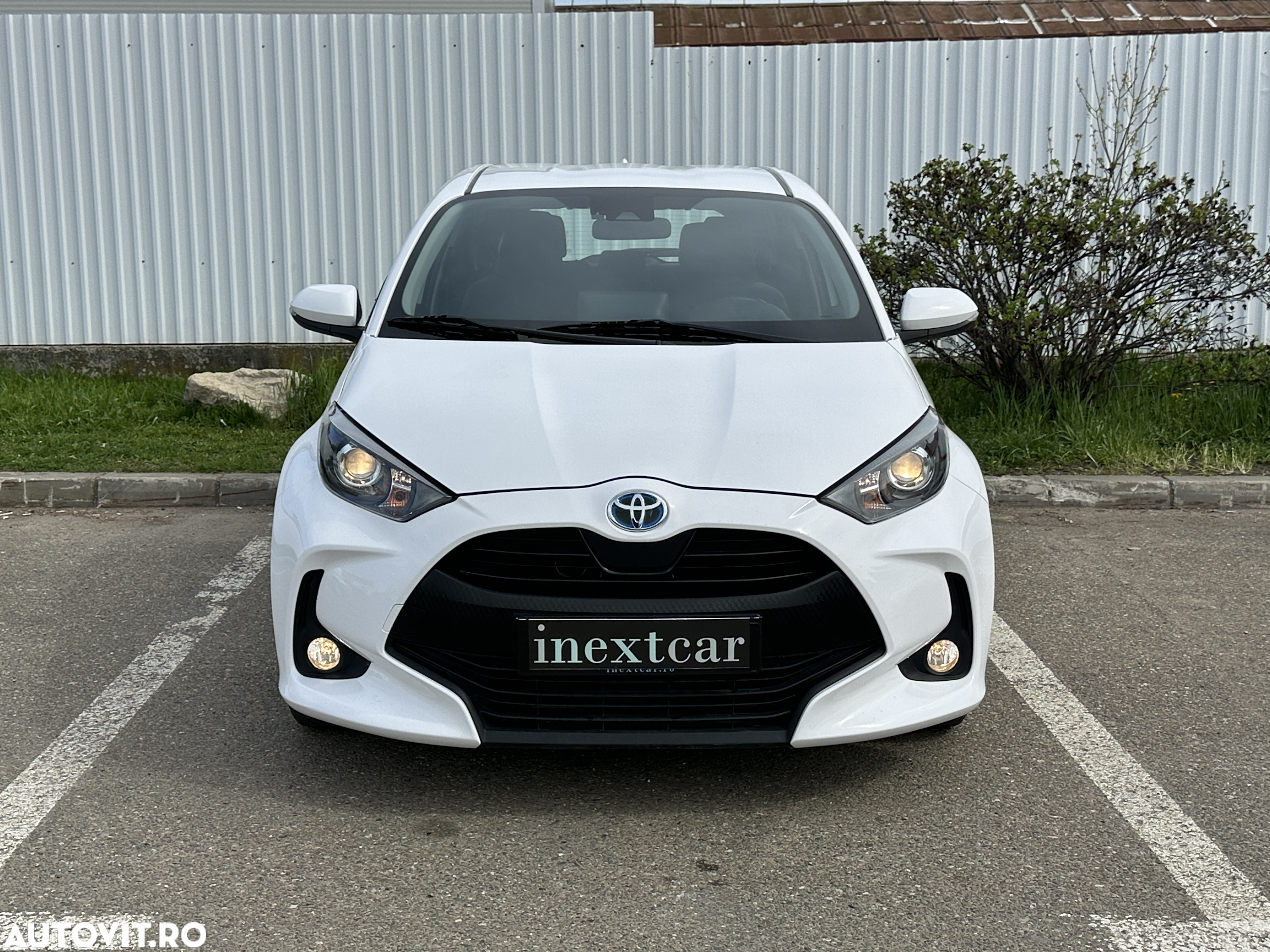 Toyota Yaris 1.5 VVT-i HSD Dynamic - 2