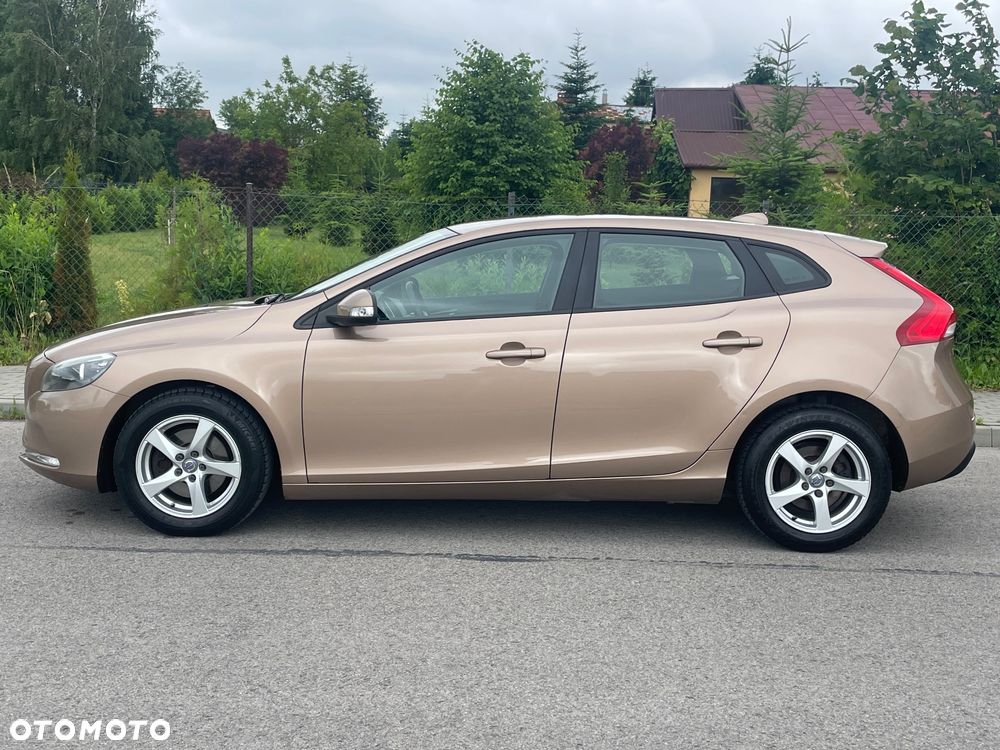 Volvo V40 D2 Kinetic - 25
