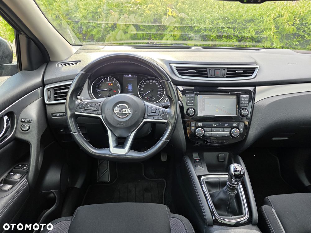 Nissan Qashqai 1.3 DIG-T Tekna EU6d - 9