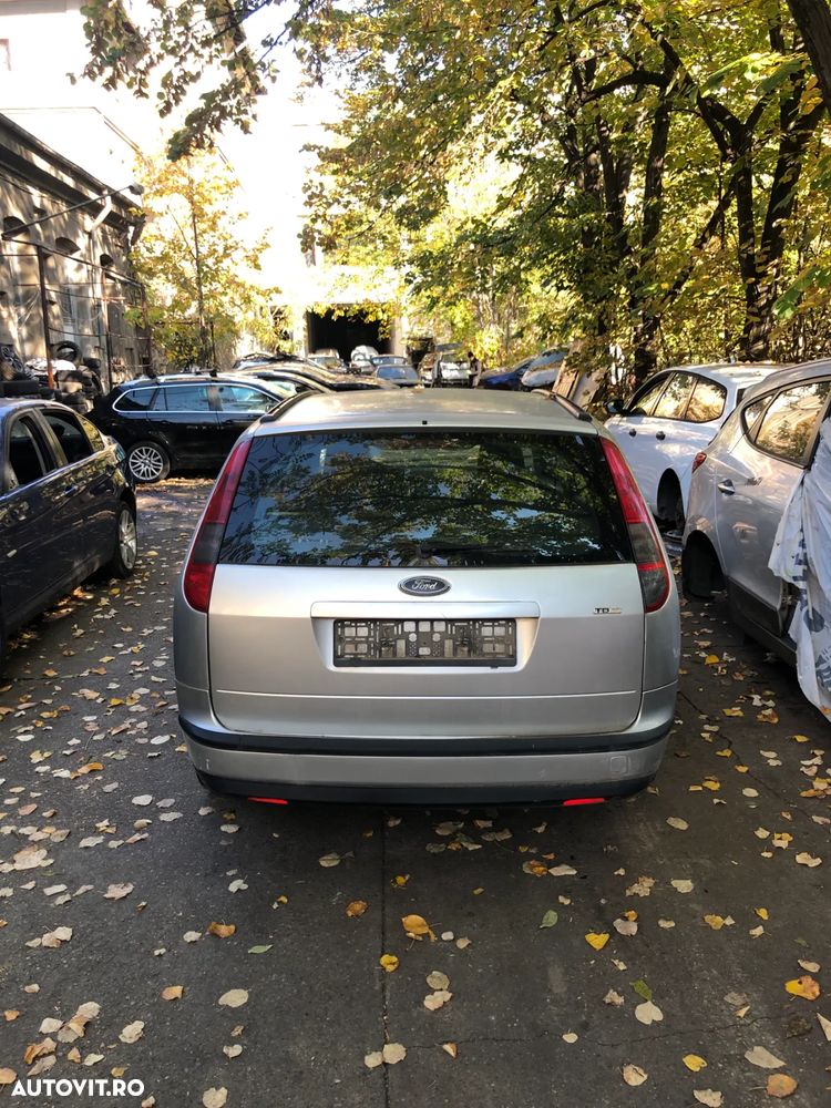 Dezmembrez Ford Focus II break argintiu gri TDCI 2006 - 6