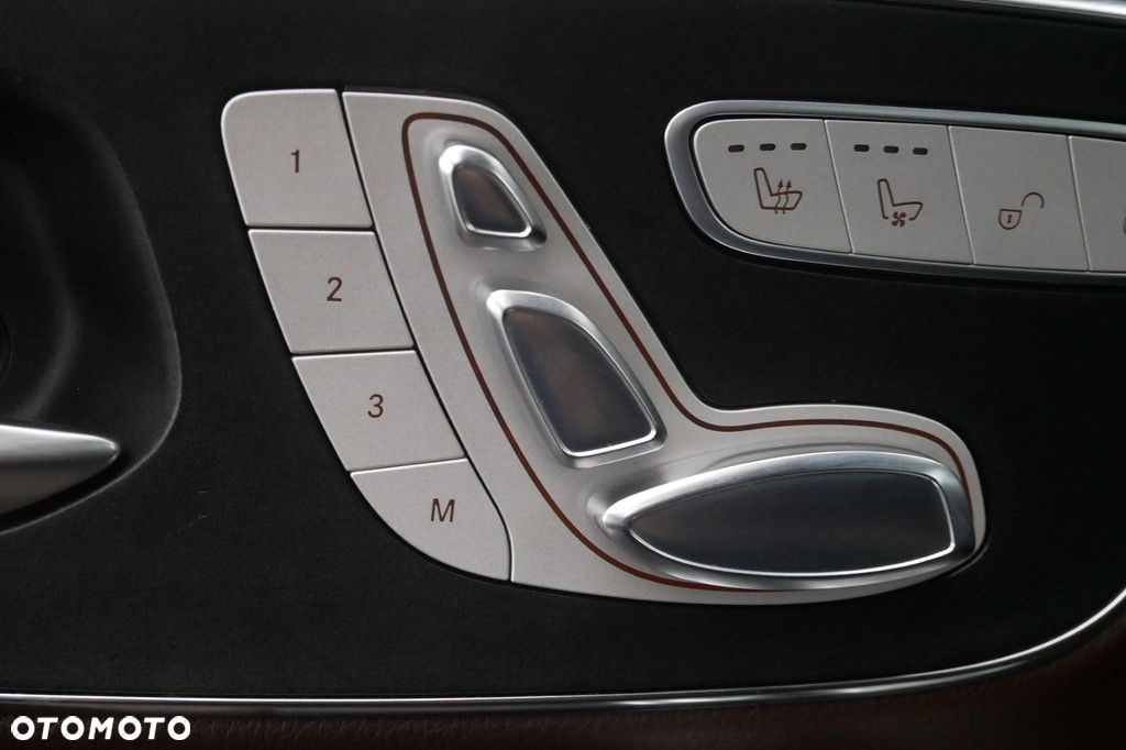 Mercedes-Benz Klasa V - 39