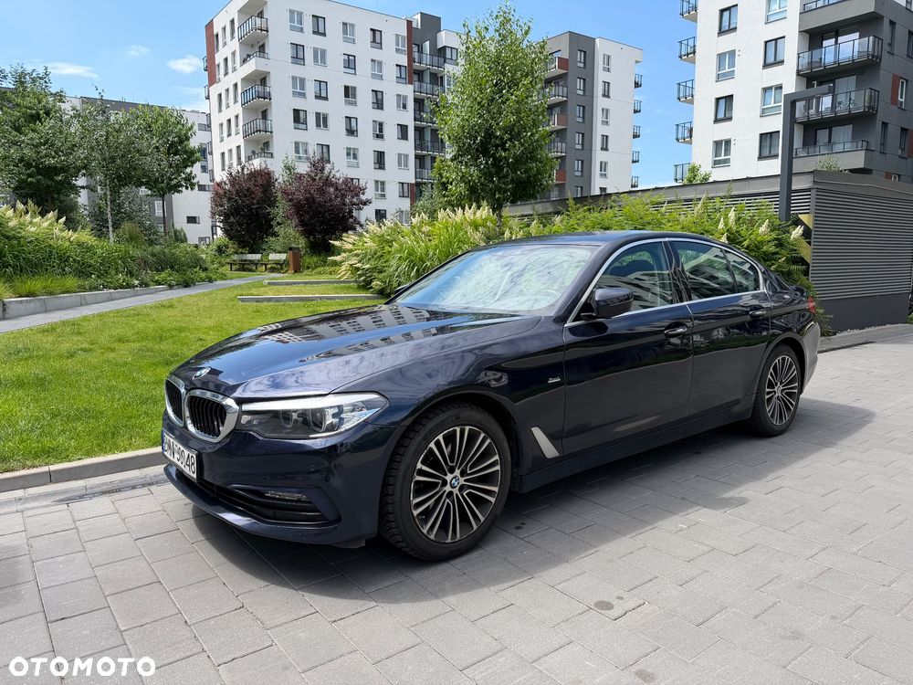 BMW Seria 5 520d xDrive Sport Line - 1