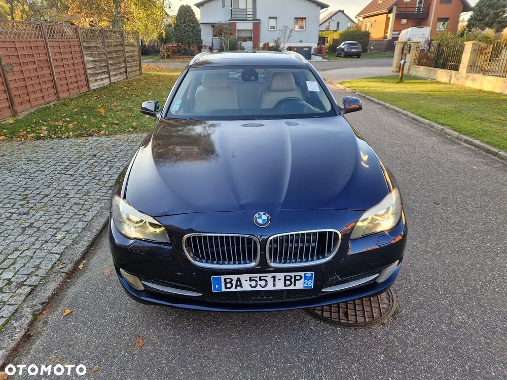 BMW Seria 5 530d Touring Luxury Line - 11