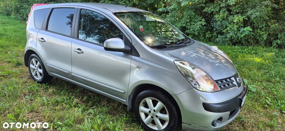 Nissan Note 1.6 Tekna - 1