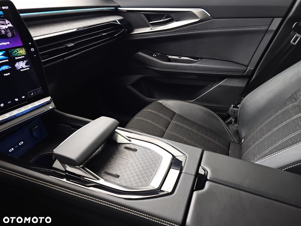 Renault Austral 1.3 TCe mHEV Techno - 28