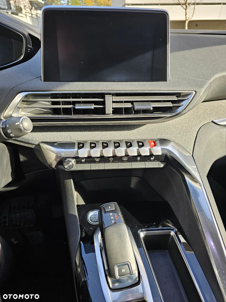 Peugeot 3008 1.5 BlueHDi Allure S&S EAT8 - 29