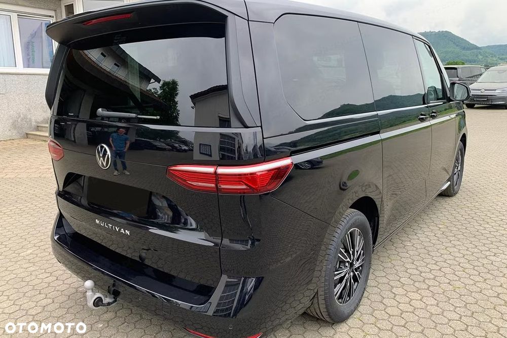 Volkswagen Multivan - 7