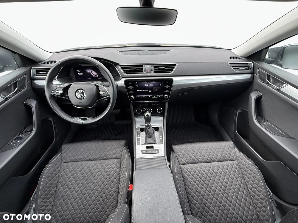 Skoda Superb 2.0 TSI Ambition DSG - 11