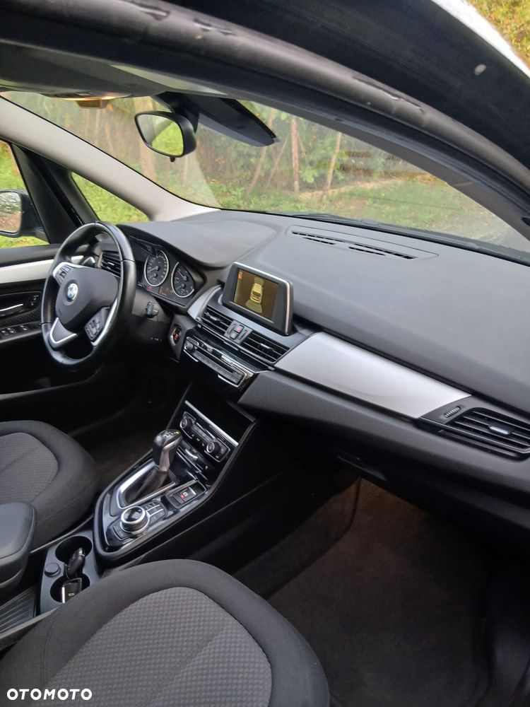 BMW Seria 2 218d Sport-Aut - 9