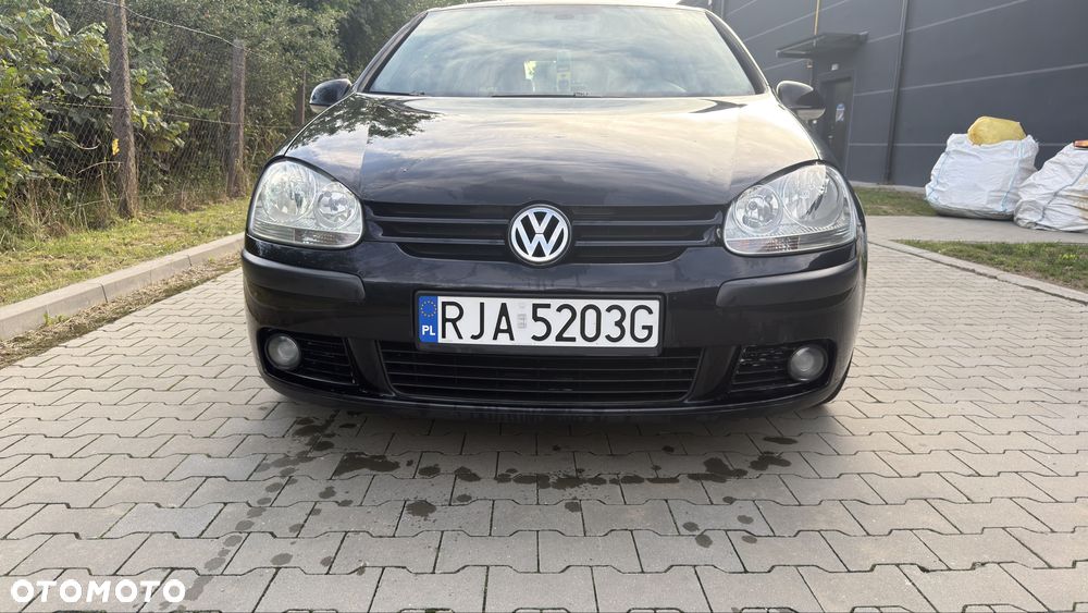 Volkswagen Golf - 6