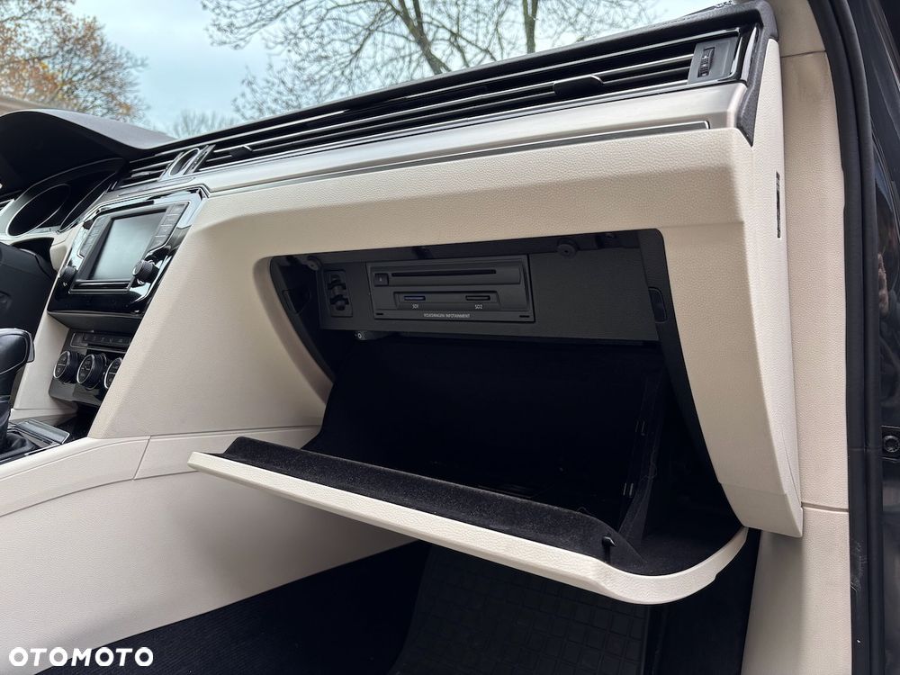 Volkswagen Passat 1.8 TSI BMT Highline DSG - 24