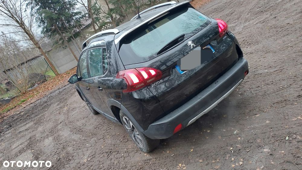 Peugeot 2008 PureTech 110 GPF Stop&Start EAT6 Allure - 4