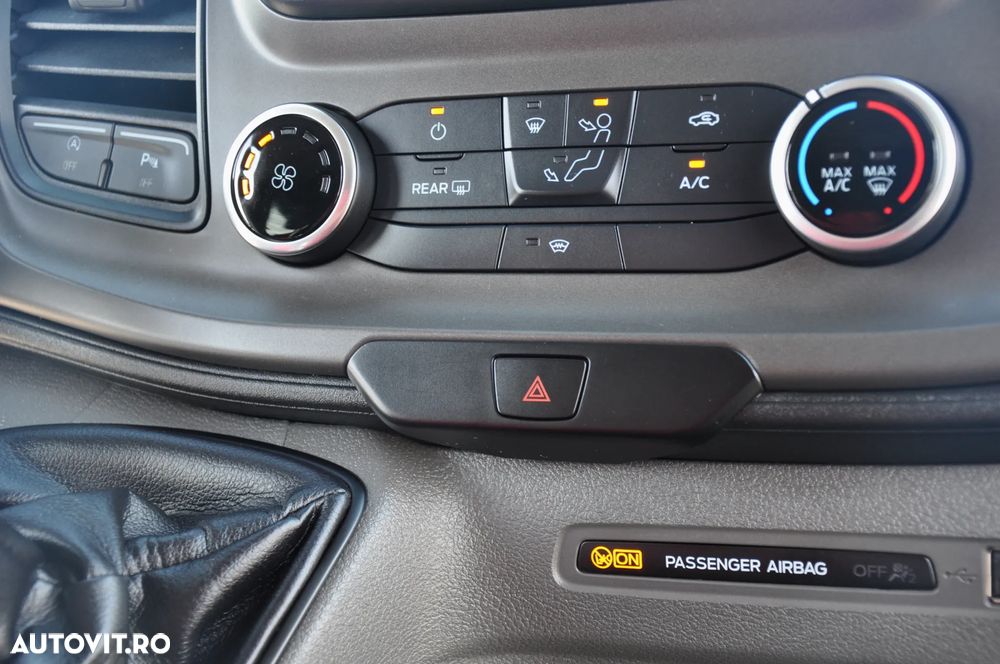 Ford Transit Custom L2H1 9 Locuri - 19