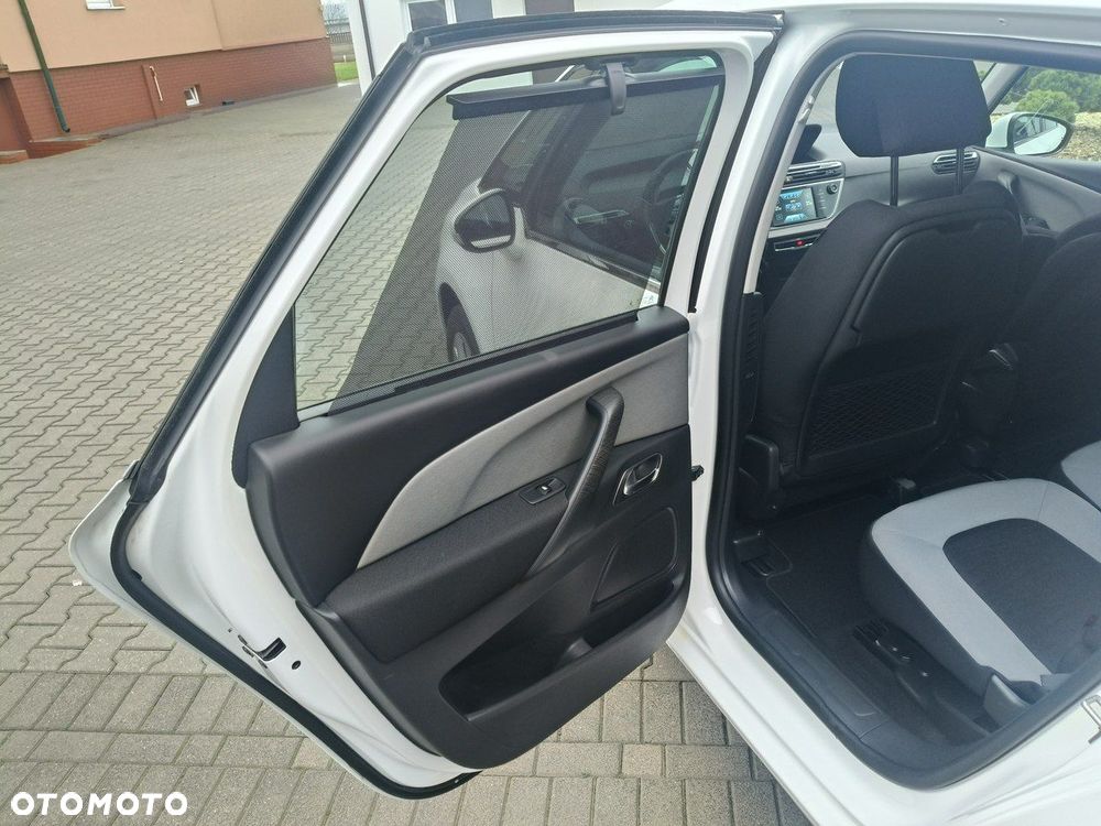Citroën C4 Picasso - 15