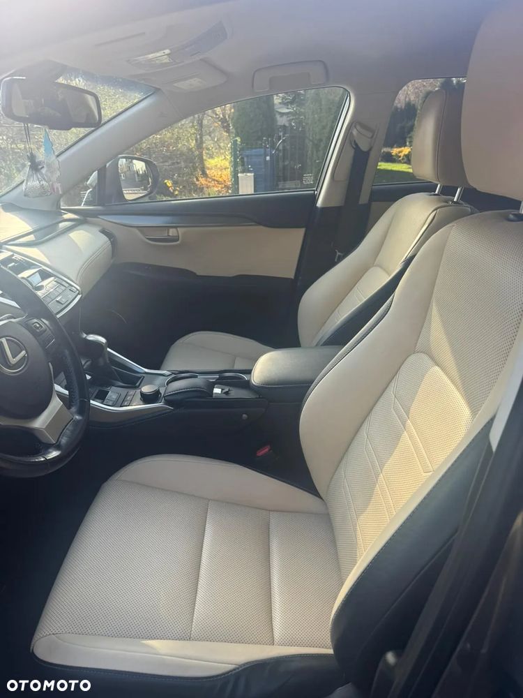 Lexus NX 200t Comfort AWD - 7